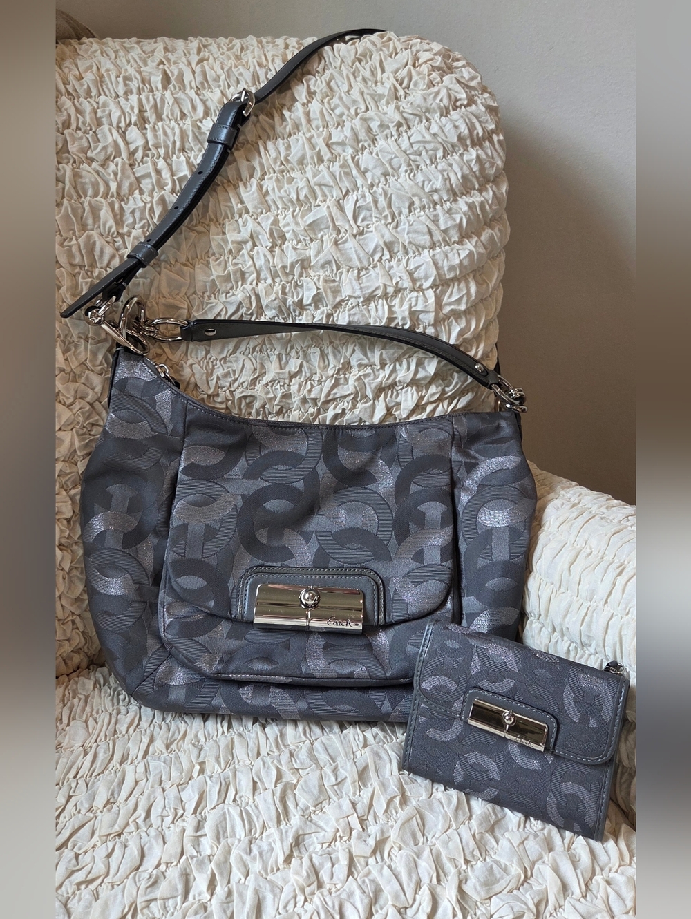 Coach Kristin Chainlink Op Art Hobo Shoulder Bag with Matching Wallet